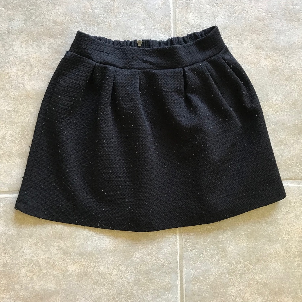 Black, comfortable skirt size 5